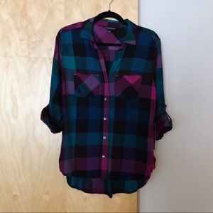 NWT Rock & Republic Paid Top with Rolled Sleeves